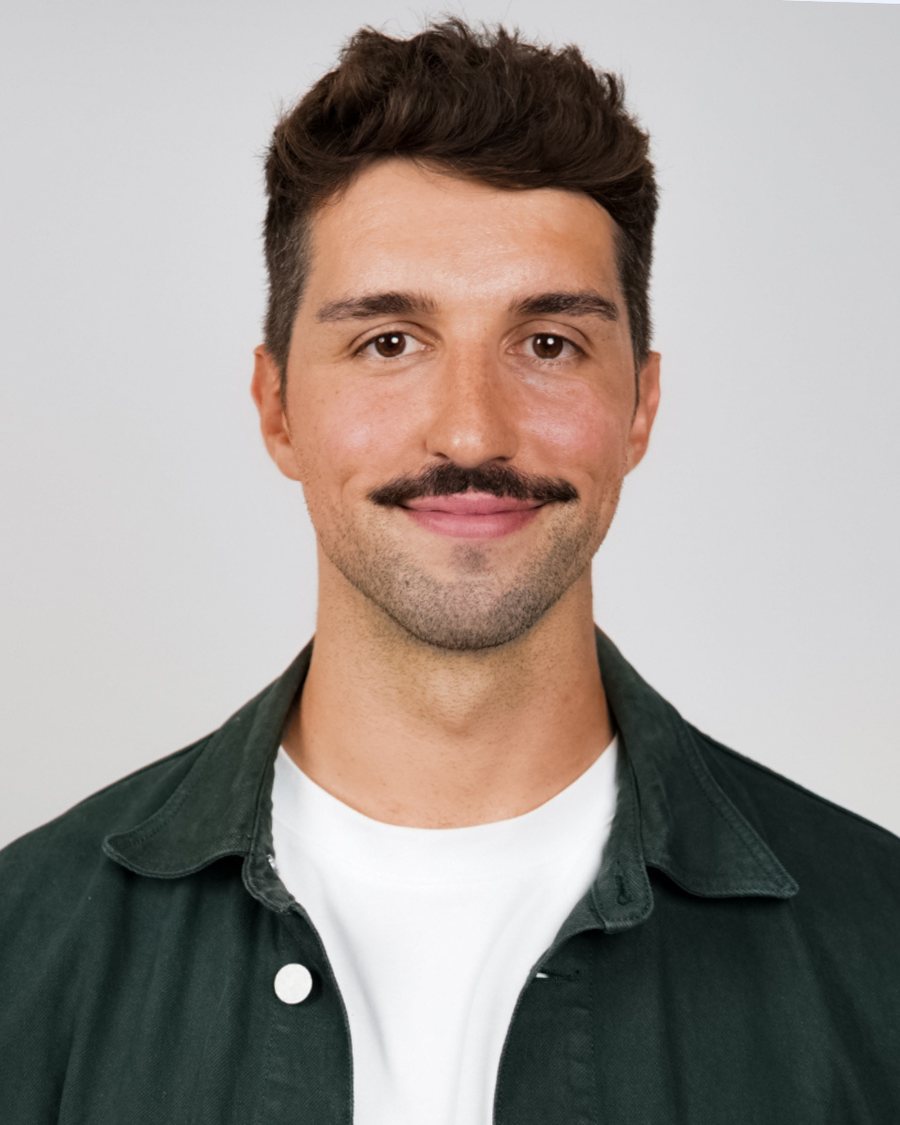 Porträt von Simon Schöbel
